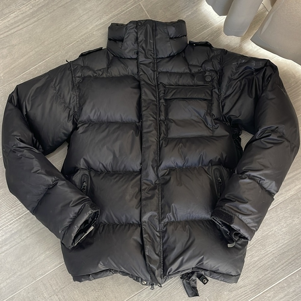 Used Black Mens DC Snow Puffer Quilted Jacket